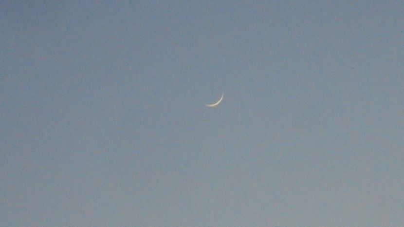 Luna noua in Taur - Luna - Soarele si norii - 3