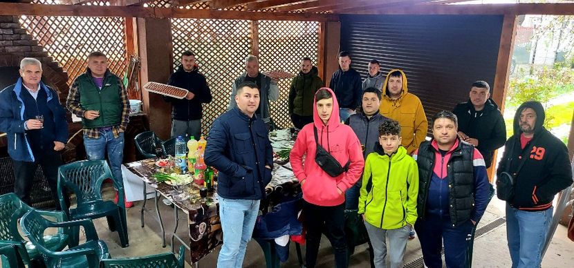  - 1--- AGH Contact 0766614616