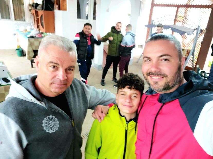  - 1--- AGH Contact 0766614616