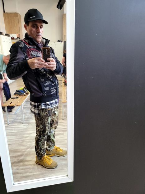 9C9FAEF0-8F43-4FE2-A9A4-E56BD38BB32F - 2022April12LVBWY