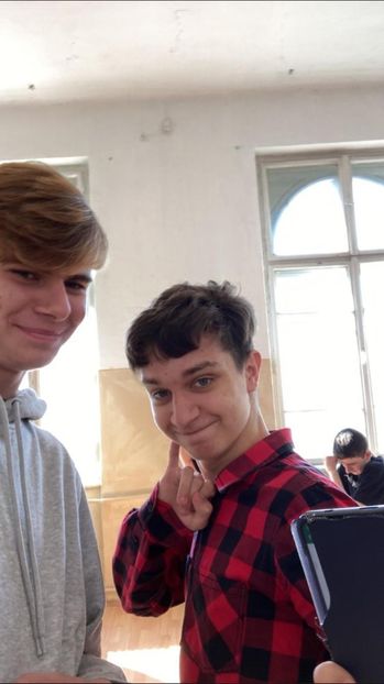 IMG-20220412-WA0008 - Marius cu prietenii