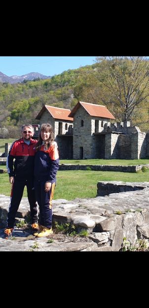 Screenshot_20220420-121657_Gallery - Căciulata 2022 1