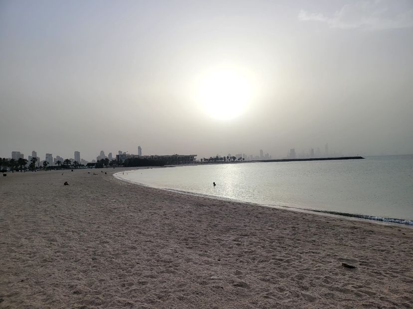 0B0ECCB9-DF54-4C82-95BA-6341B21D8407 - 2022April26KuwaitFamilyBeach