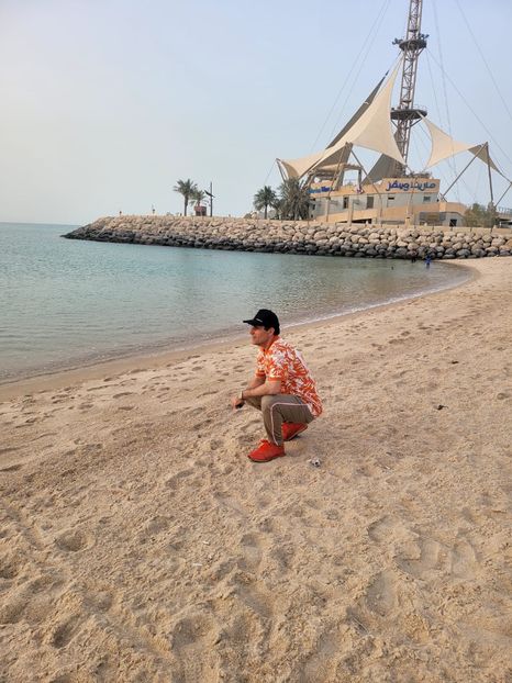 1A6743F3-BA03-4FED-B92E-35530D929855 - 2022April26KuwaitFamilyBeach