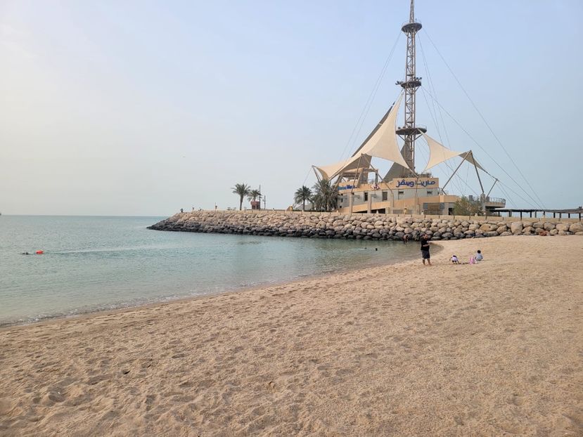 438BBF69-0E12-4323-9895-A4A0D034A415 - 2022April26KuwaitFamilyBeach