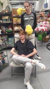  - Marius cu prietenii