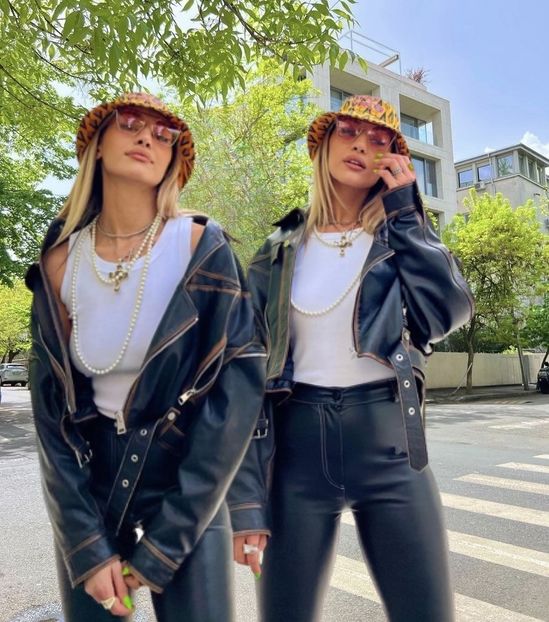 A8C77E67-3253-4E61-A1AC-5118AA387096 - 001 Alina aa