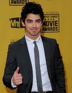 joe_jonas_02_16012010
