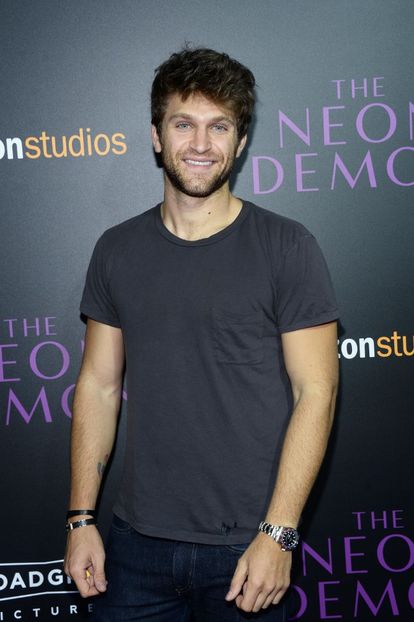 Ih, deci de-aia e ma--ta asa fericita de ceva timp..ii place car;natu gros.. - episodul 80