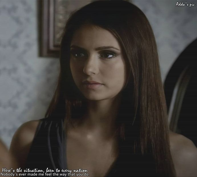 *isi arunca geanta in pat si isi ia demachiantul de pe raft* Buna buna, ce citesti acolo, ti-au trec - episodul 80