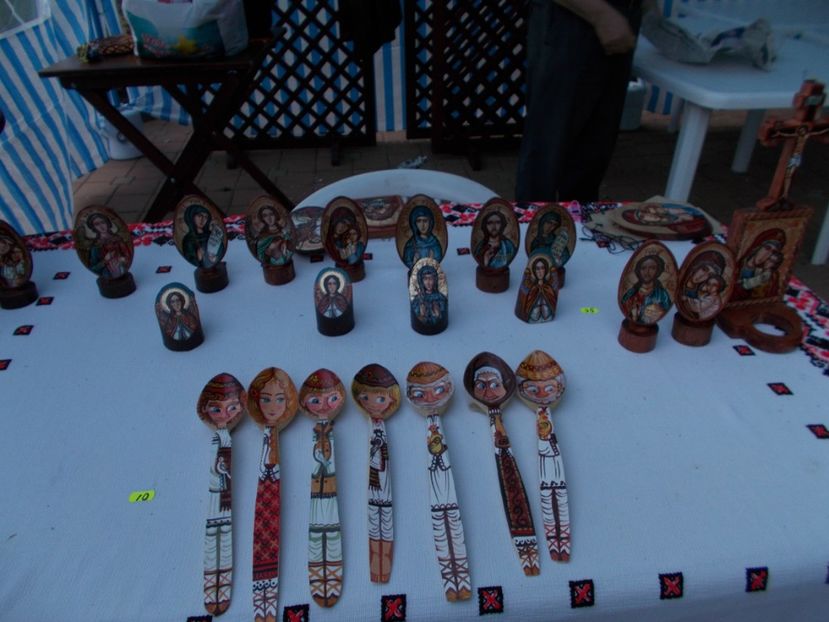 LINGURI DIN LEMNB , ICONITE - PIATRA NEAMT ORASUL MEU SI INPREJURIMI