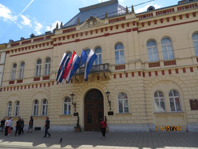  - 9 Osijek - Vukovar - Novi Sad