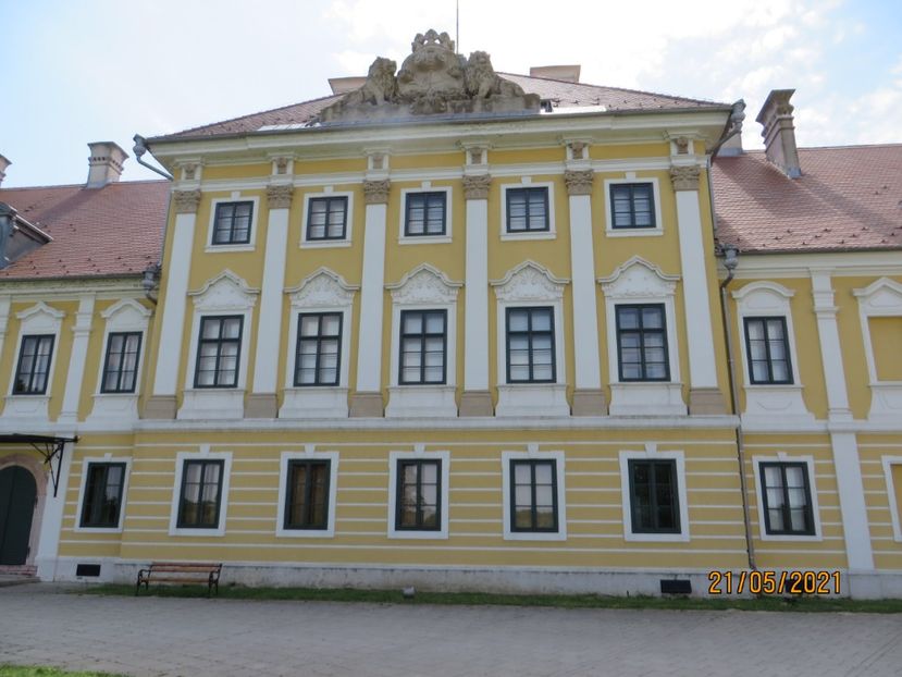  - 9 Osijek - Vukovar - Novi Sad