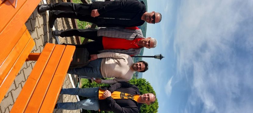  - 1--- AGH Contact 0766614616