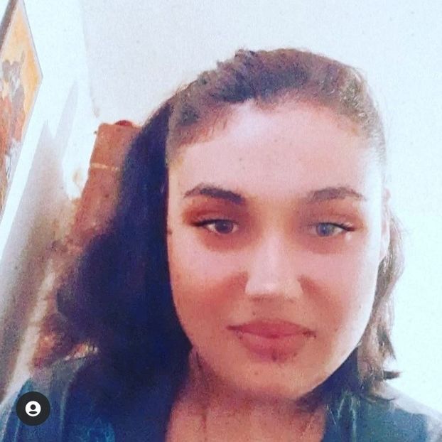 Screenshot_20220429-090652_Instagram - Poze Elena