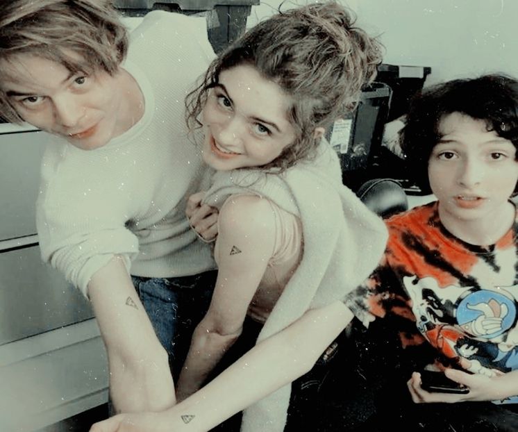 　　　❀≀ 25.05.2022༨ - Should I stay or should I go?
