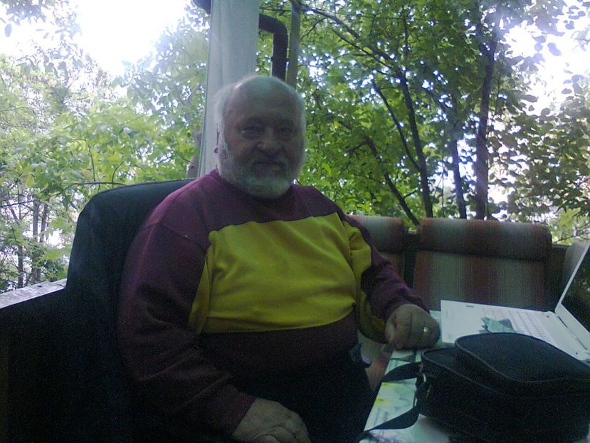 Fotografie6423 - 2022 mai 11 Inceput de vacanță la grădina!