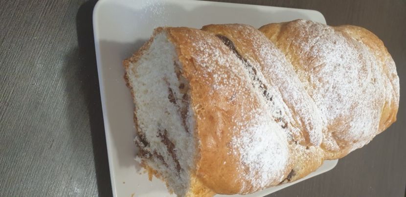  - Cozonac cu nuca si cacao