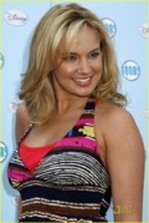 EA e diva....(bag la pariu asta) - Tiffany Thornton