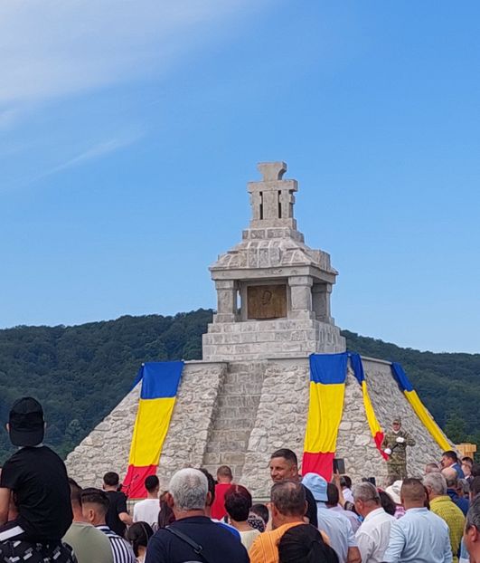  - PADEȘ-CÂMPIA SOARELUI