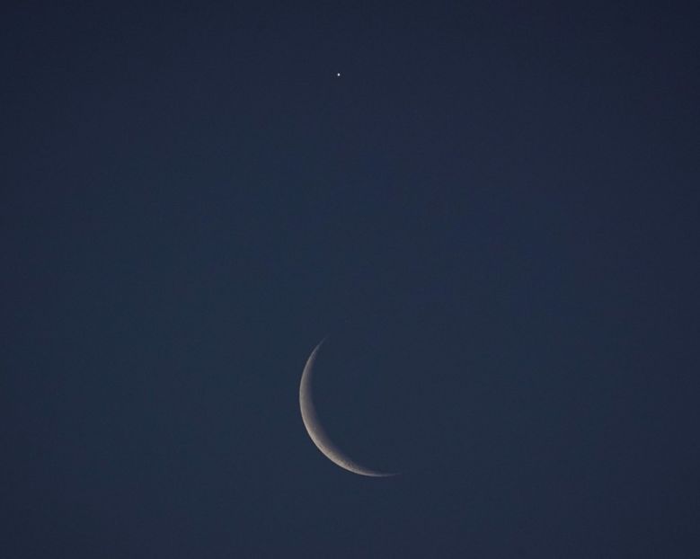 Conjunctie Luna - Venus in Taur - Luna - Soarele si norii - 3