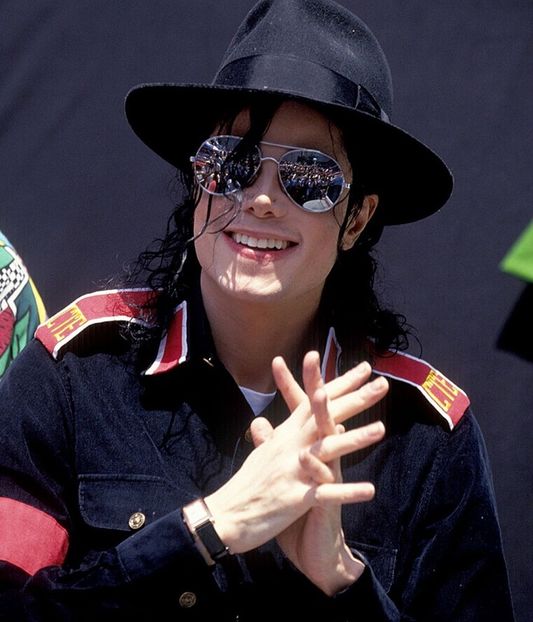 1_lgAFpZv_rz4D8QeP8MXeAw - Michael Jackson cute wallpapers