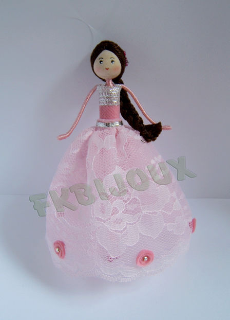 Fata cu rochita roz 1 - Papusi