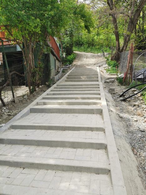  - 2022 mai 11 Inceput de vacanță la grădina!