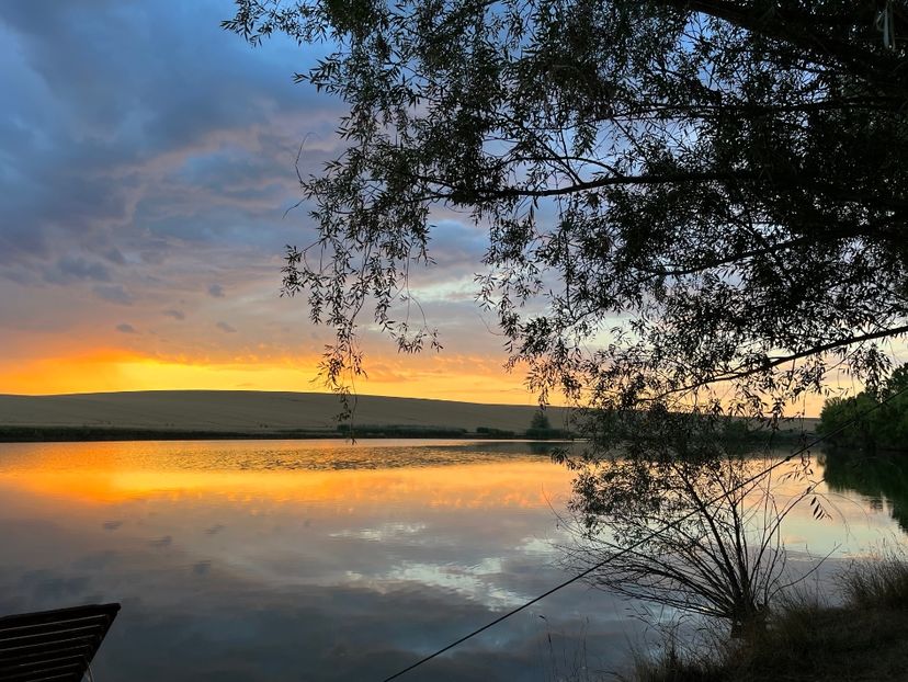 1B24C456-D80A-4A6F-B31B-04B007F870A4 - Apus  de soare