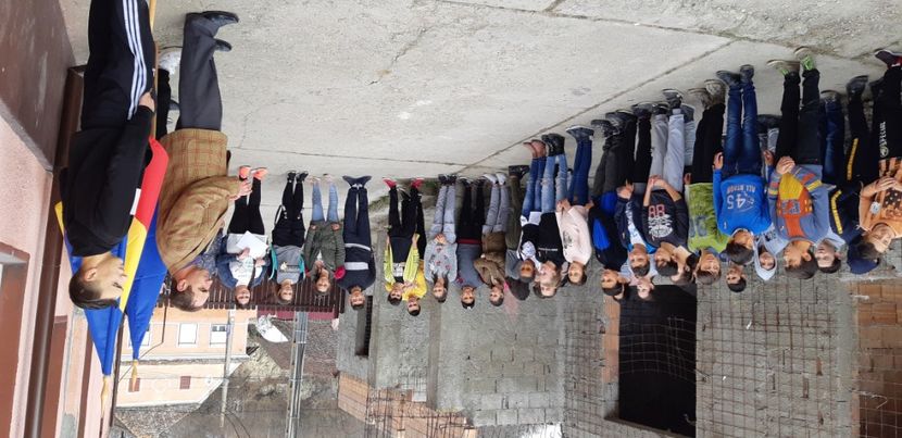  - 1 dec 2019 Cuvânt in curtea școlii Ungra