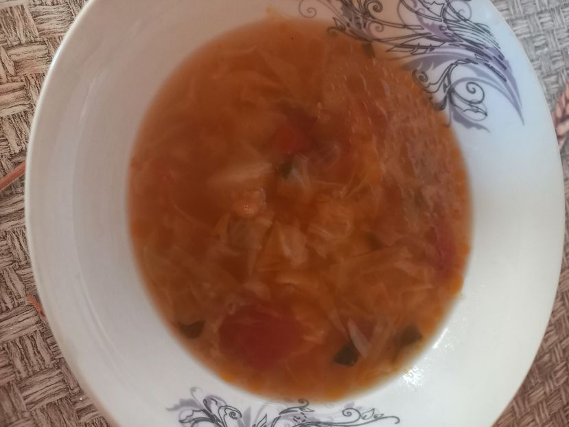 Ciorba de varza cu rosii - Retete 2