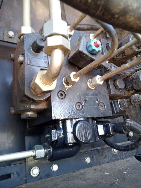 Distribuitor Rexroth Bosch - Rexroth komatsu Kawasaki