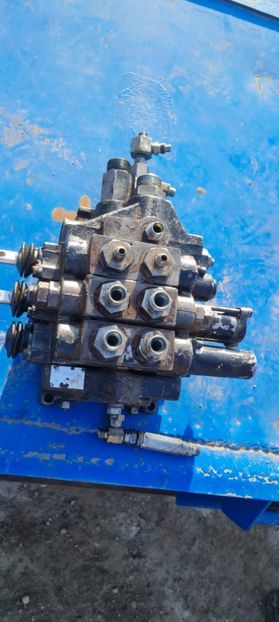 Distribuitor manitou - Rexroth komatsu Kawasaki