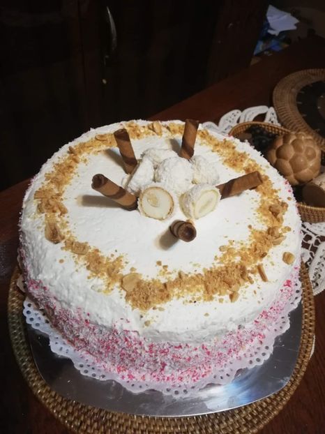 received_798630164441677 - Torturi si alte dulciuri