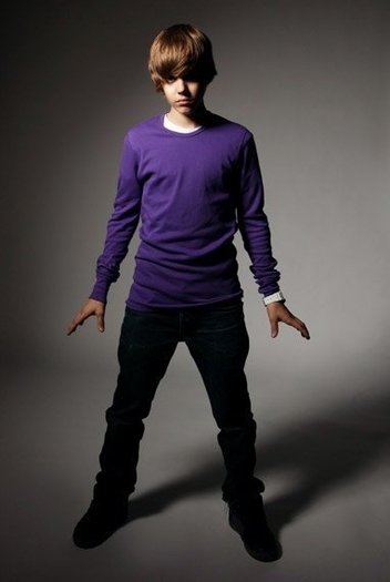 ~~ JusStiN BieEbEr ~~ - o_JuStiN phOtOshOoT 10_o