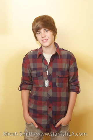 ~~ JusStiN BieEbEr ~~ - o_JuStiN phOtOshOoT 12_o