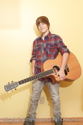 ~~ JusStiN BieEbEr ~~ - o_JuStiN phOtOshOoT 12_o