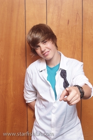 ~~ JusStiN BieEbEr ~~ - o_JuStiN phOtOshOoT 15_o