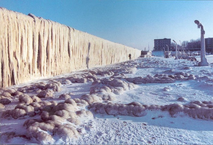 Faleza -iarna - Constanta - constanta azi