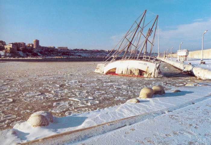 Portul Tomis - iarna - Constanta