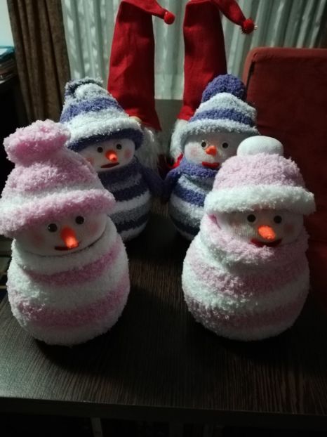  - DECORAȚIUNI DE CRACIUN