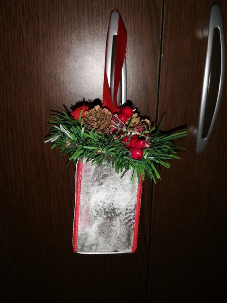  - DECORAȚIUNI DE CRACIUN
