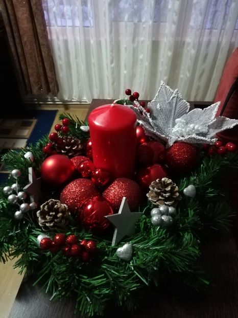  - DECORAȚIUNI DE CRACIUN