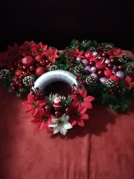  - DECORAȚIUNI DE CRACIUN
