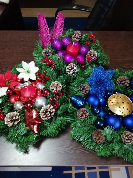  - DECORAȚIUNI DE CRACIUN