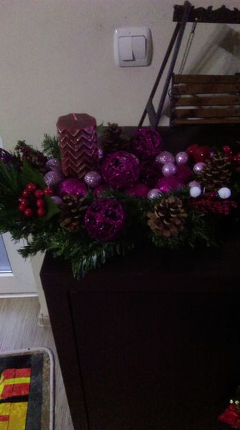  - DECORAȚIUNI DE CRACIUN