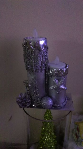  - DECORAȚIUNI DE CRACIUN
