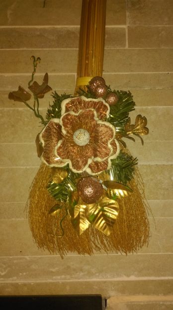  - DECORAȚIUNI DE CRACIUN