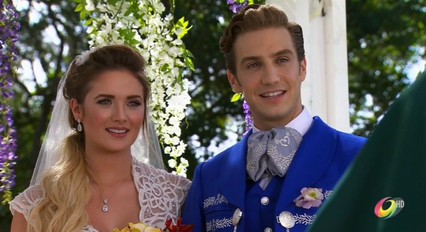 Fernanda y Perico - Bodas de telenovelas