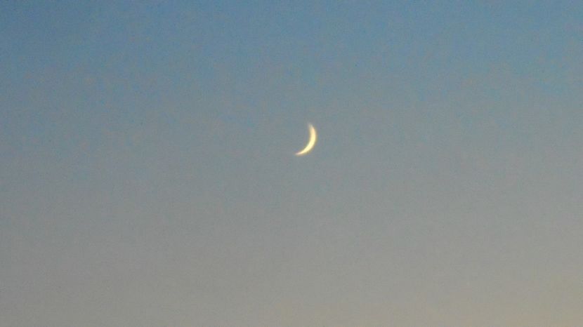Luna noua in Leu - Luna - Soarele si norii - 3